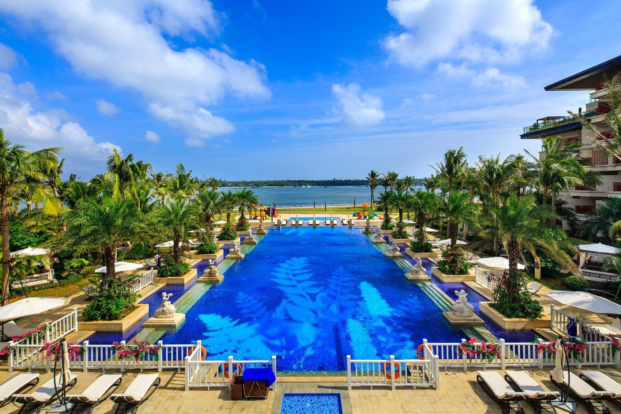 Wyndham Grand Plaza Royale Wenchang Exteriör bild