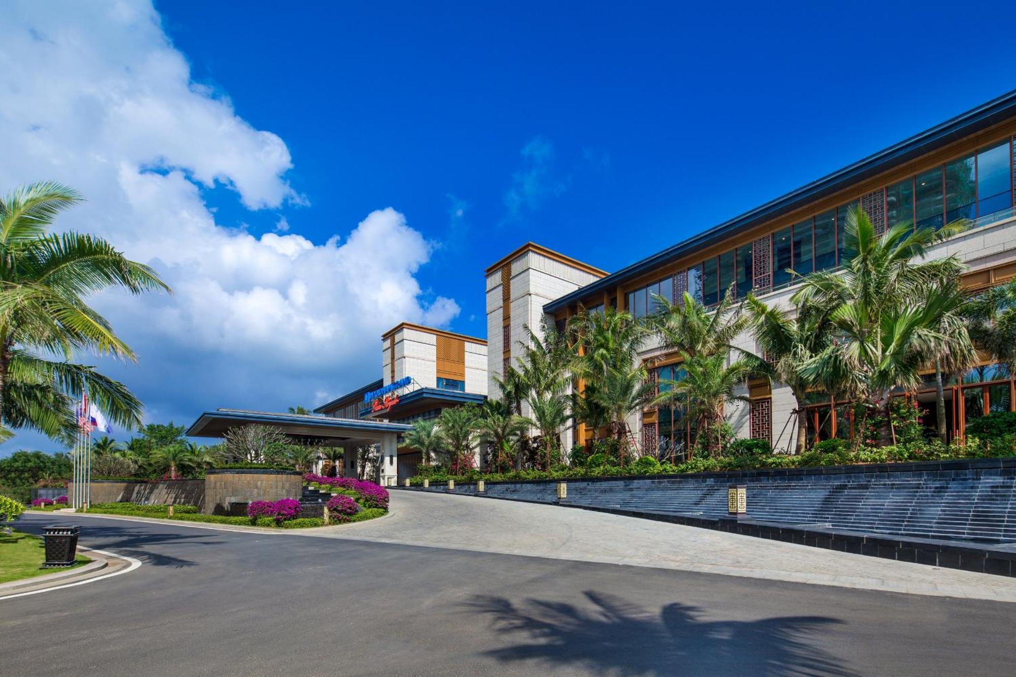 Wyndham Grand Plaza Royale Wenchang Exteriör bild