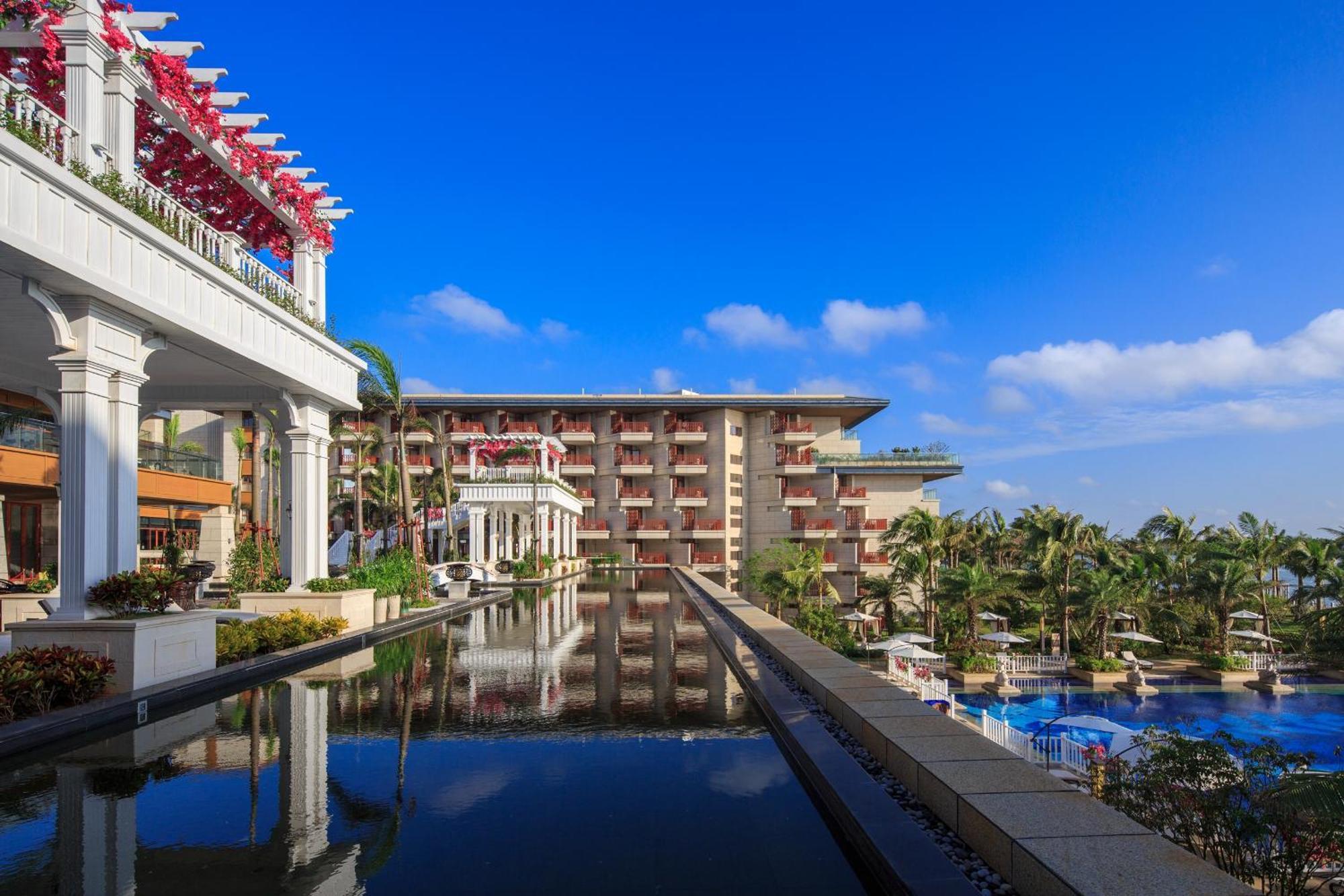 Wyndham Grand Plaza Royale Wenchang Exteriör bild