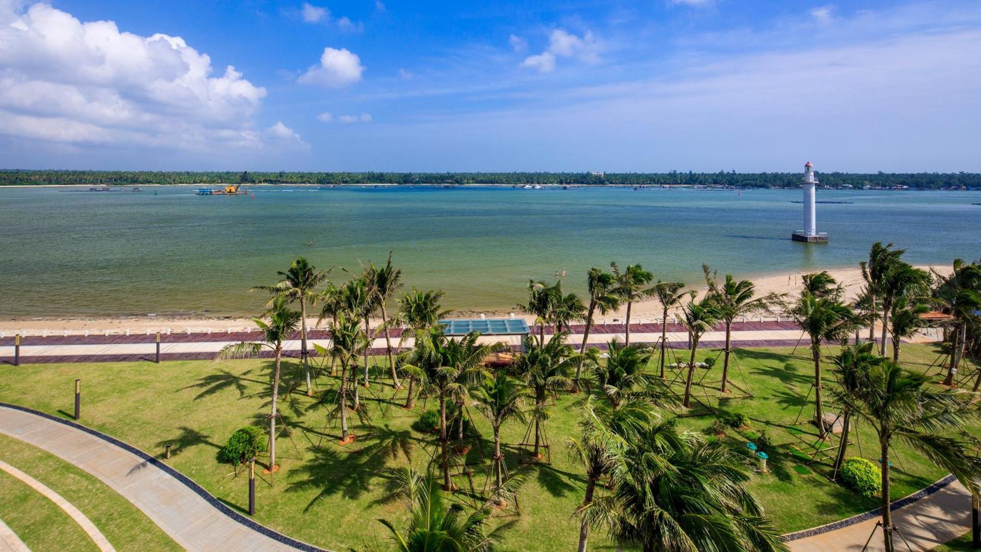 Wyndham Grand Plaza Royale Wenchang Exteriör bild