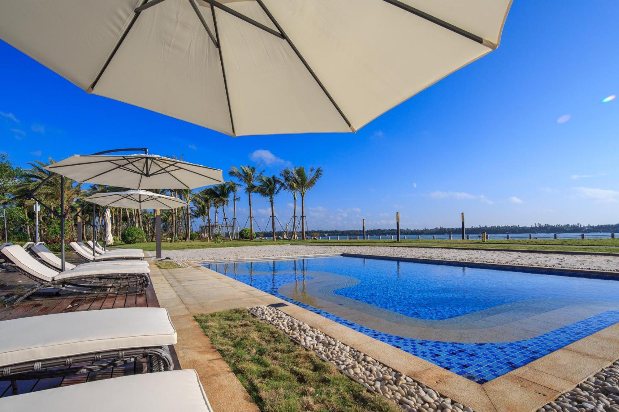 Wyndham Grand Plaza Royale Wenchang Exteriör bild