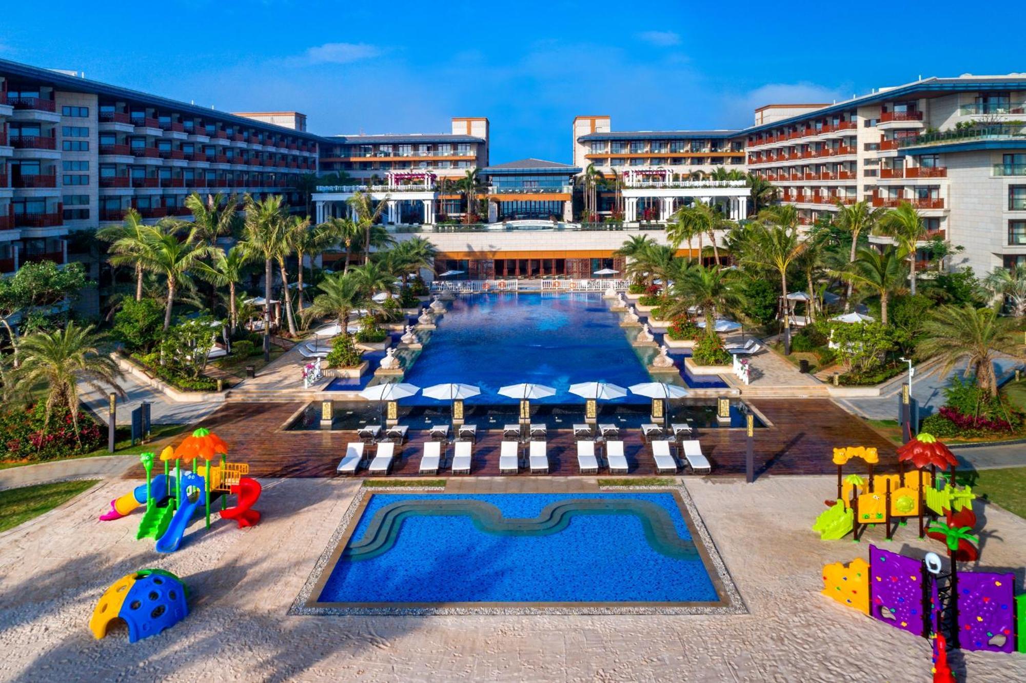 Wyndham Grand Plaza Royale Wenchang Exteriör bild