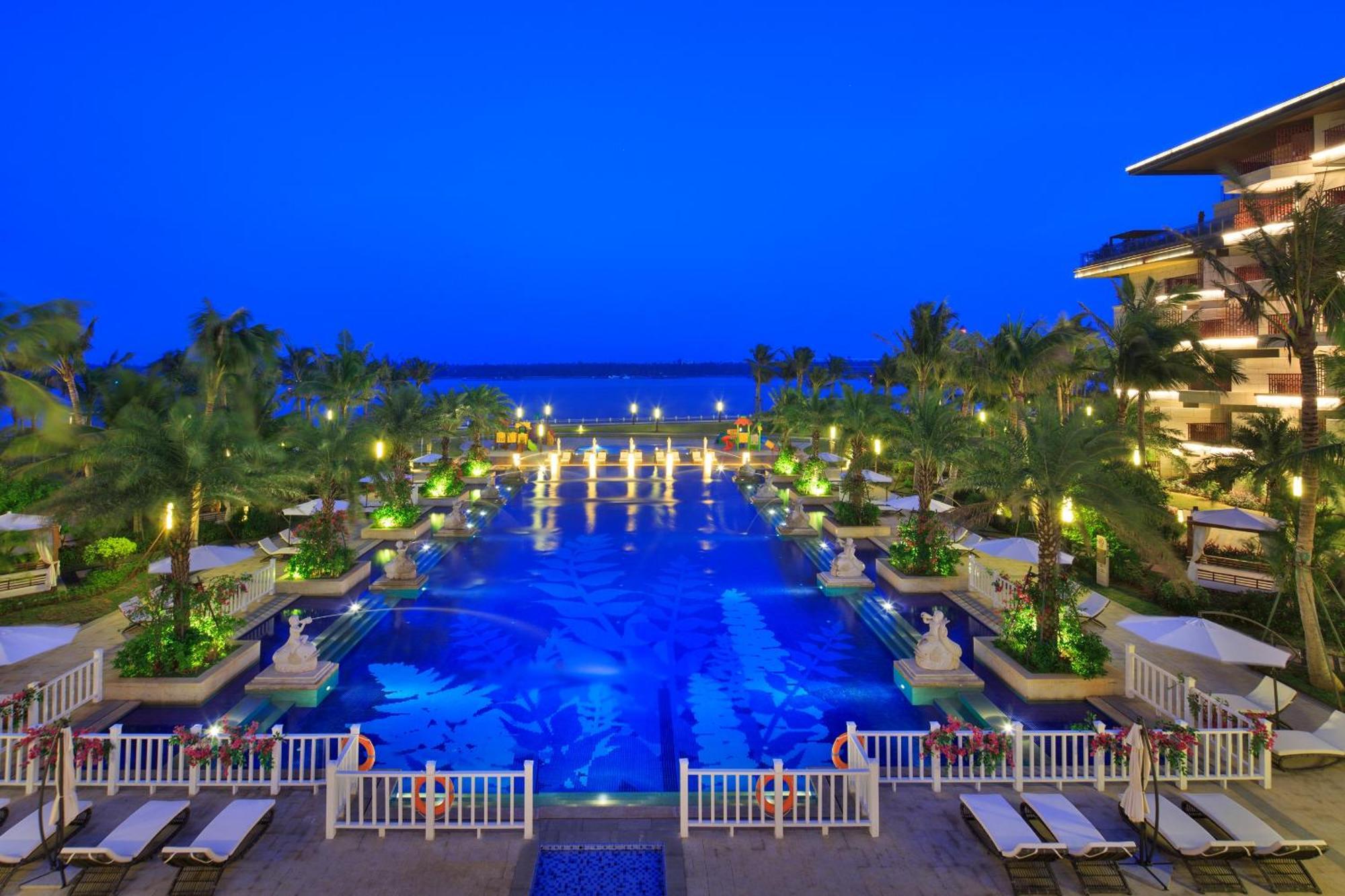 Wyndham Grand Plaza Royale Wenchang Exteriör bild