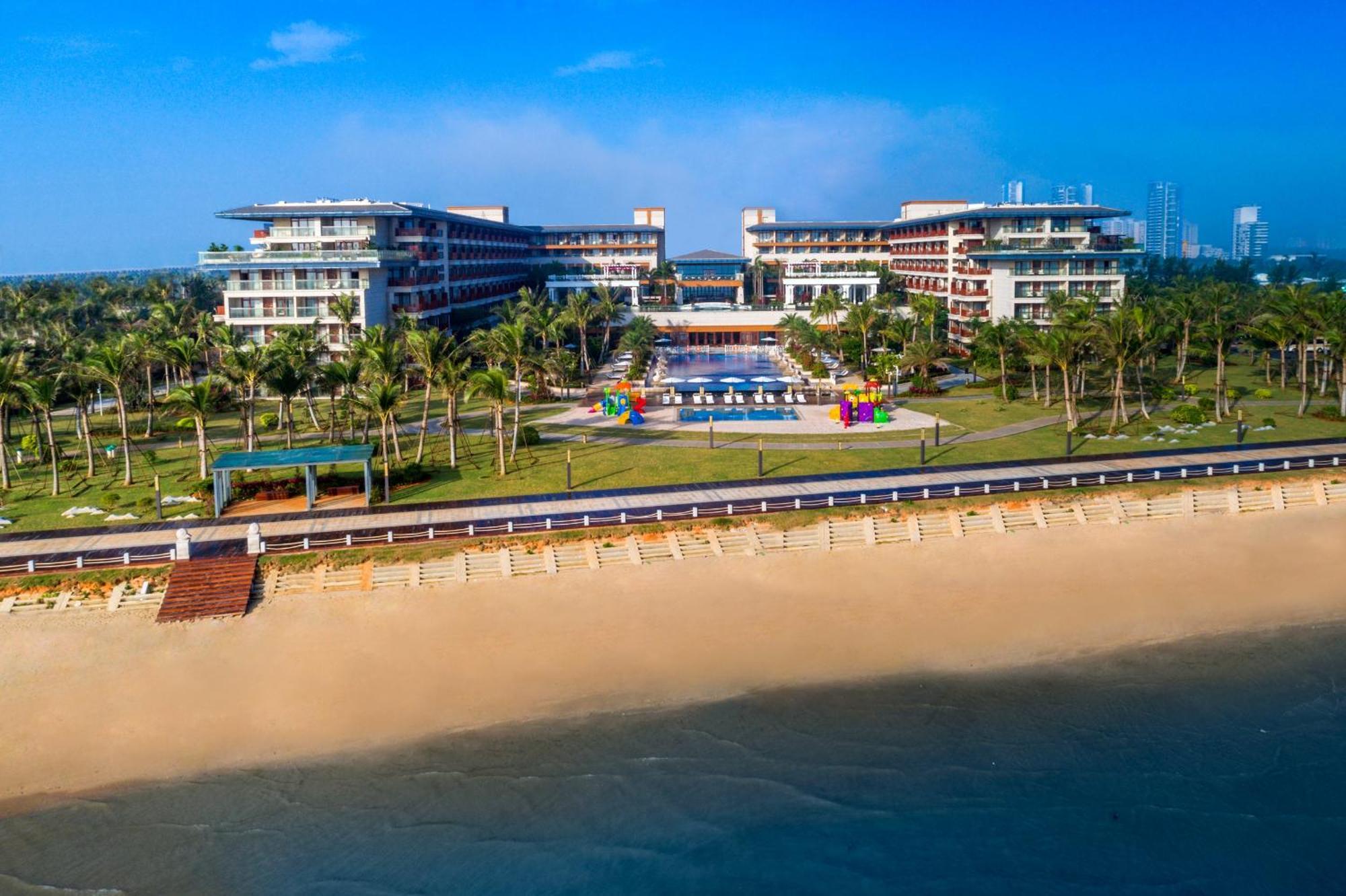 Wyndham Grand Plaza Royale Wenchang Exteriör bild