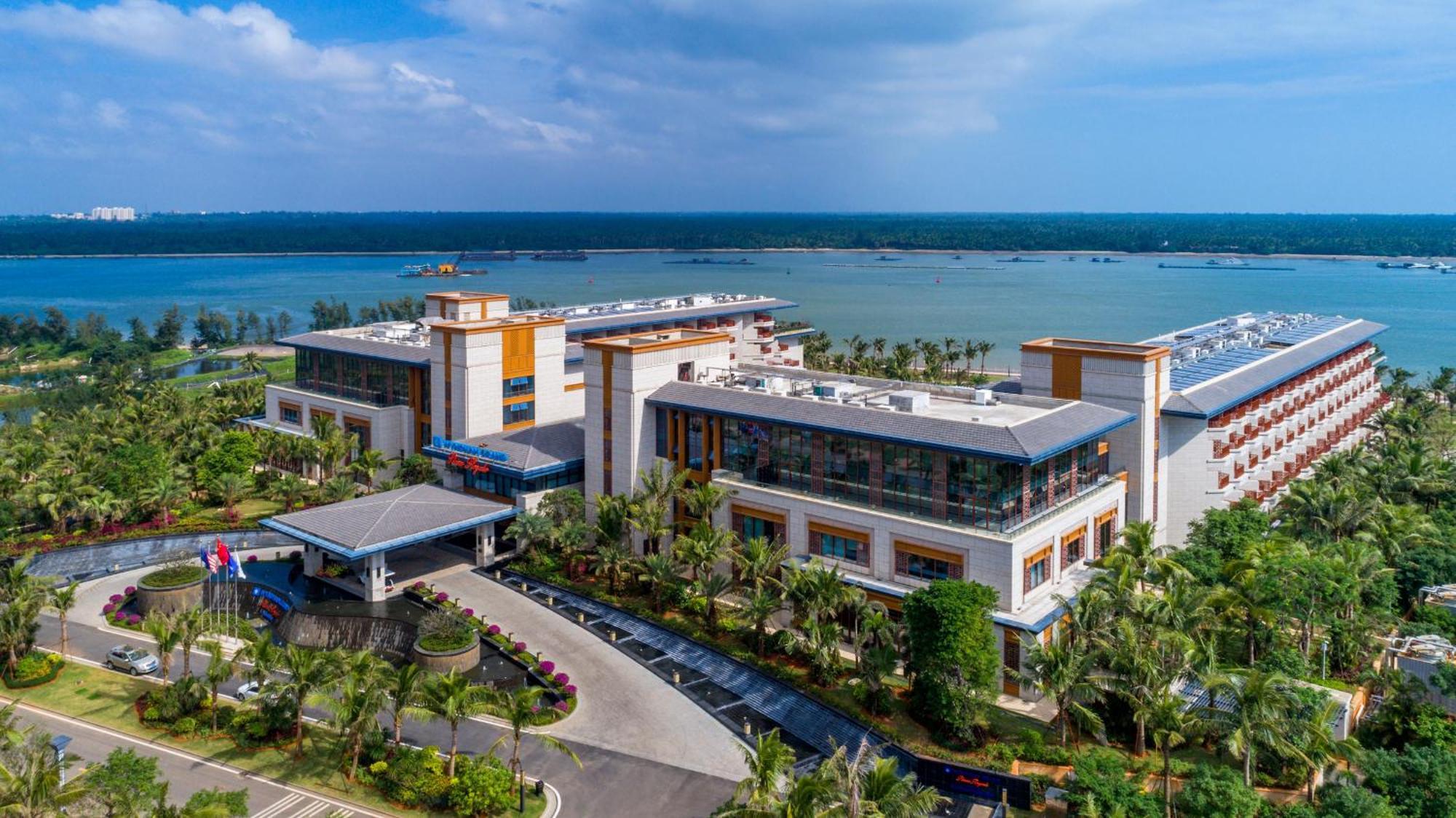 Wyndham Grand Plaza Royale Wenchang Exteriör bild